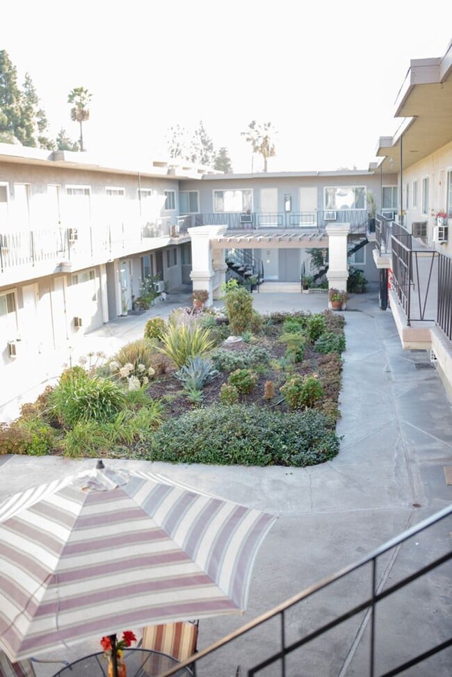 Photo - 832 N Azusa Ave Unit 832 #36