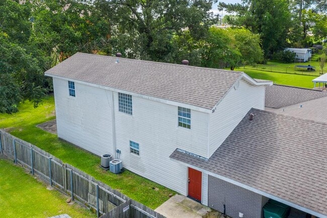 Building Photo - 315 1/2 Rio Hondo-