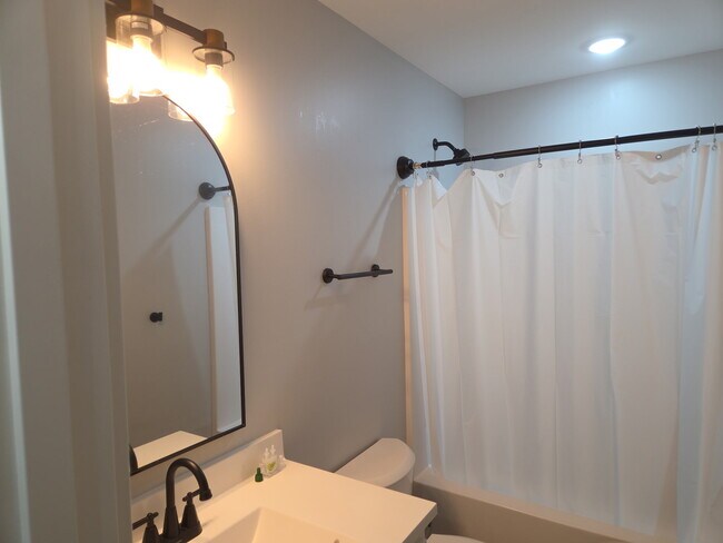 Photo - 7106 James Madison Way