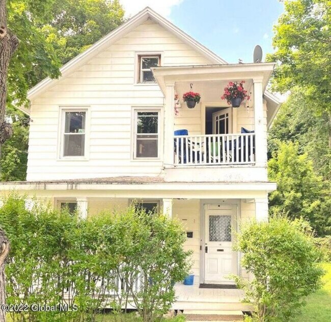 Photo - 18 Parmenter Ave Unit 2