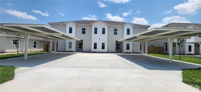 Building Photo - 4700 W Huckleberry St Unit 2 Rental