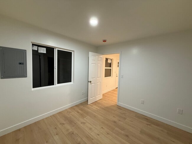 Photo - 8056 Darby Pl