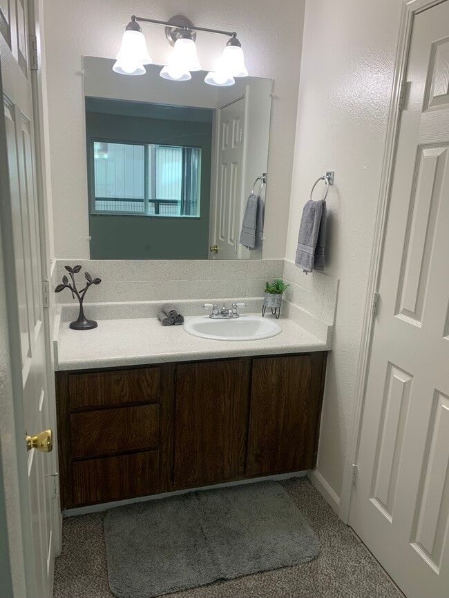 Willow View Apartments
