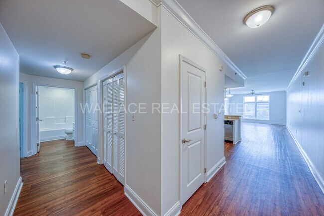 Photo - 3 BEDROOM CONDO IN RIVER TOWNE - A GATED LAKEFRONT COMMUNITY!!