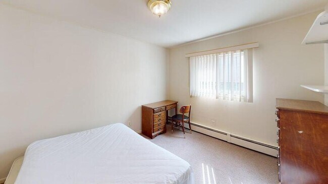 Photo - 839 Tappan Ave Unit Apt #1