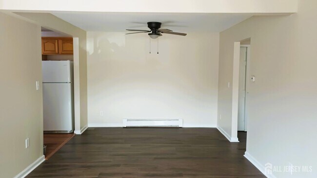 Photo - 117 Cricket Ln
