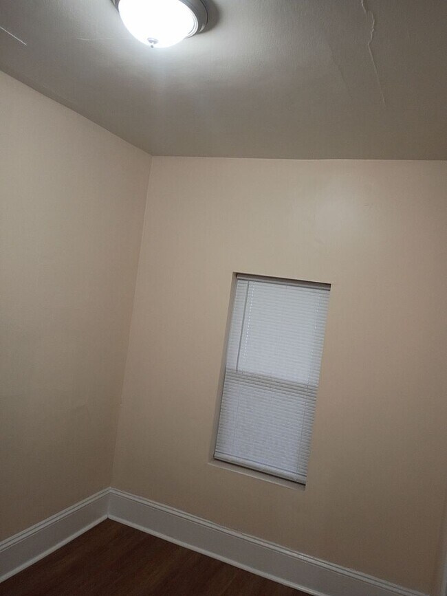 3835 N 11th St Unit 3835