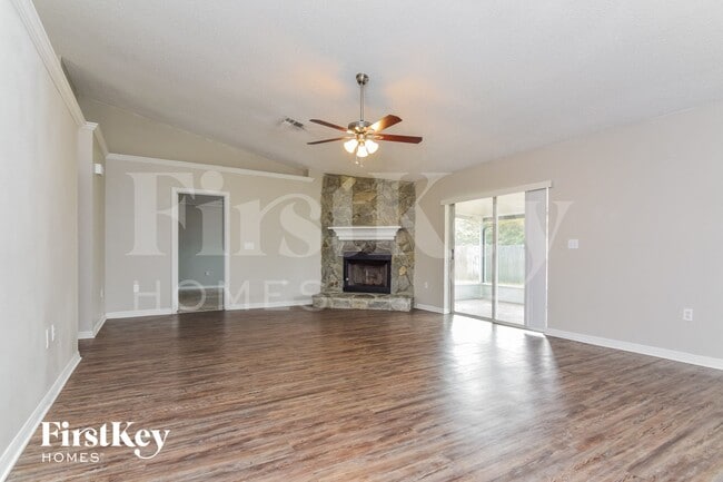 Photo - 1719 Sandalwood Cir SW