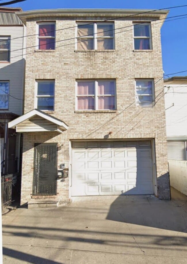 158 Tonnele Ave