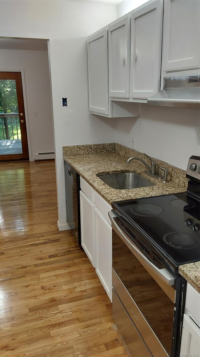 Photo - 39 Country Pond Ln