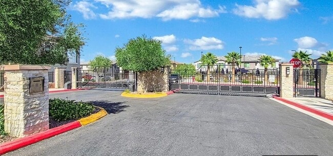 Photo - 965 Nevada State Dr