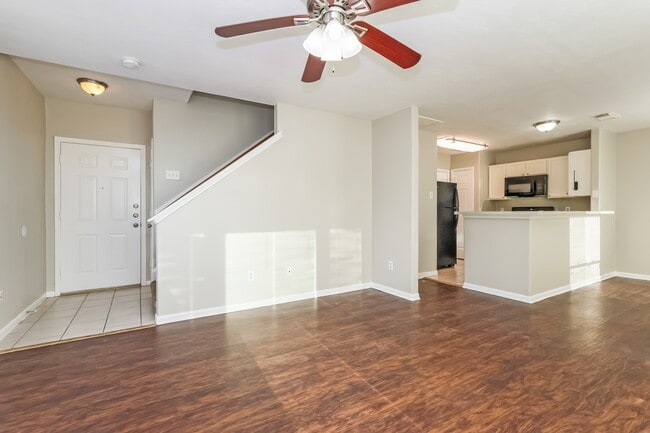 Building Photo - 17919 Greenbriar Park Rental
