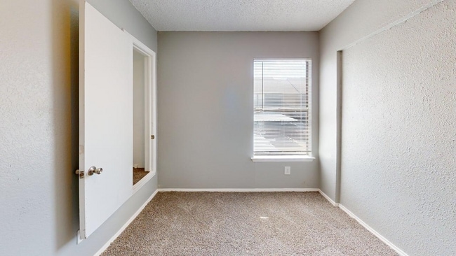 Davis-Square-C3-2-Bedroom 1.jpg