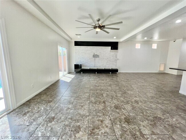 Photo - 8412 Golden Amber St