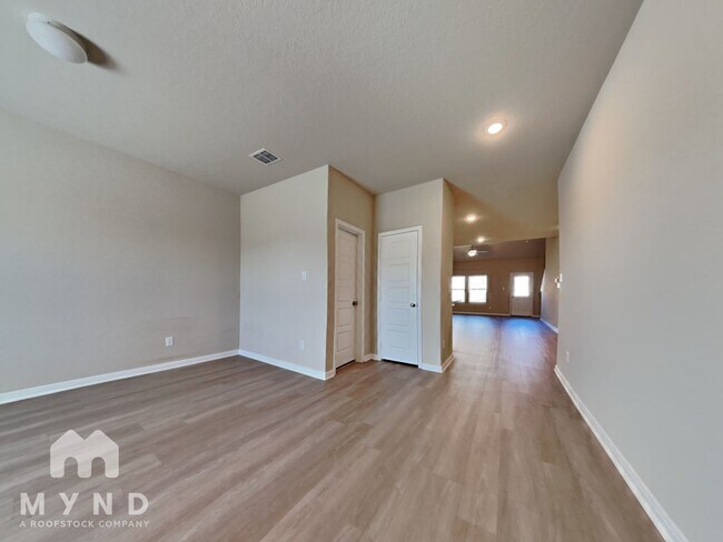 Photo - 6815 Titan Pk