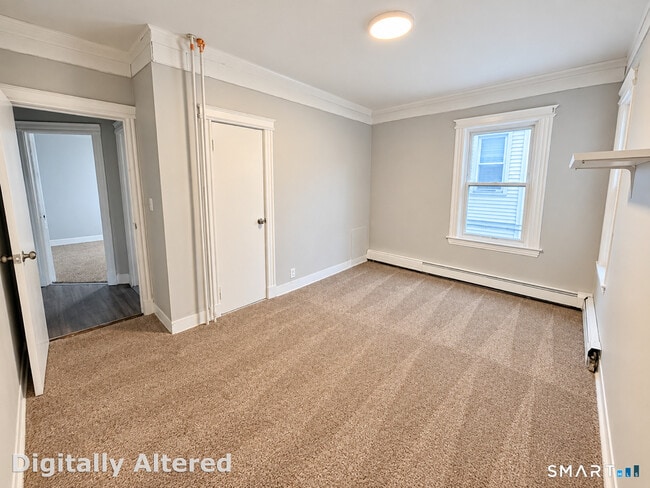 157 Adelaide St Unit 2