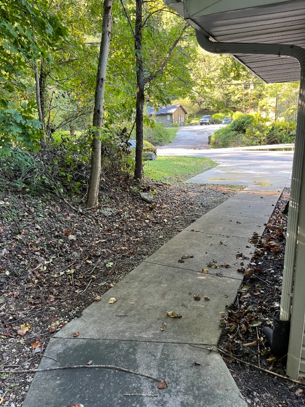 Photo - 4078 Rosemount Rd