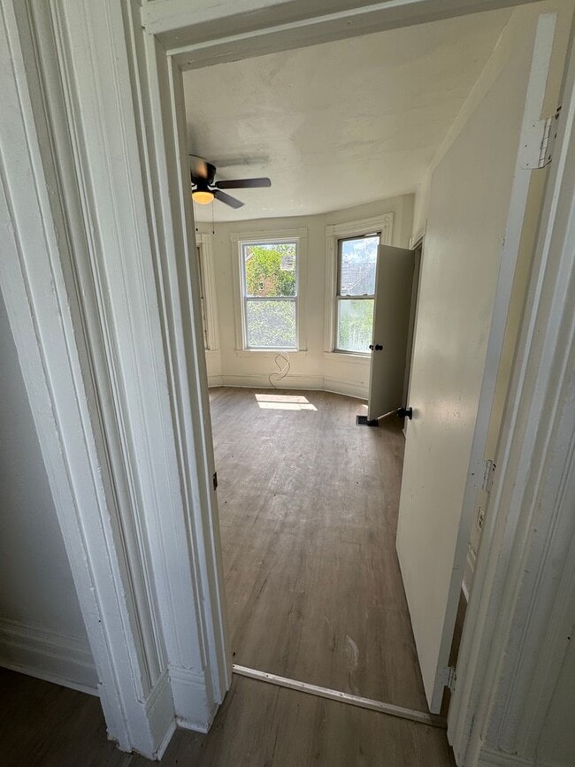 Photo - 540 W 7th Ave Unit 2