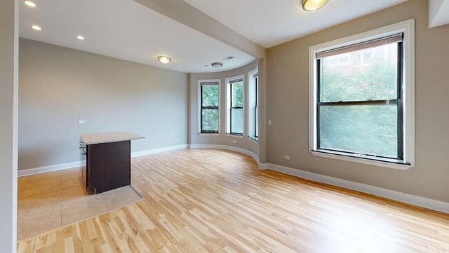 Photo - 236 E 61st St