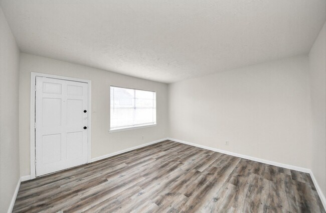 Photo - 2110 Melbourne St Unit 1