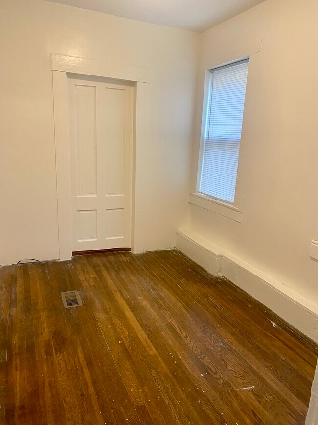 Photo - 7 Court St Unit 1 - J