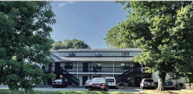 Building Photo - 1001 Park Hill Dr Unit A5 Rental