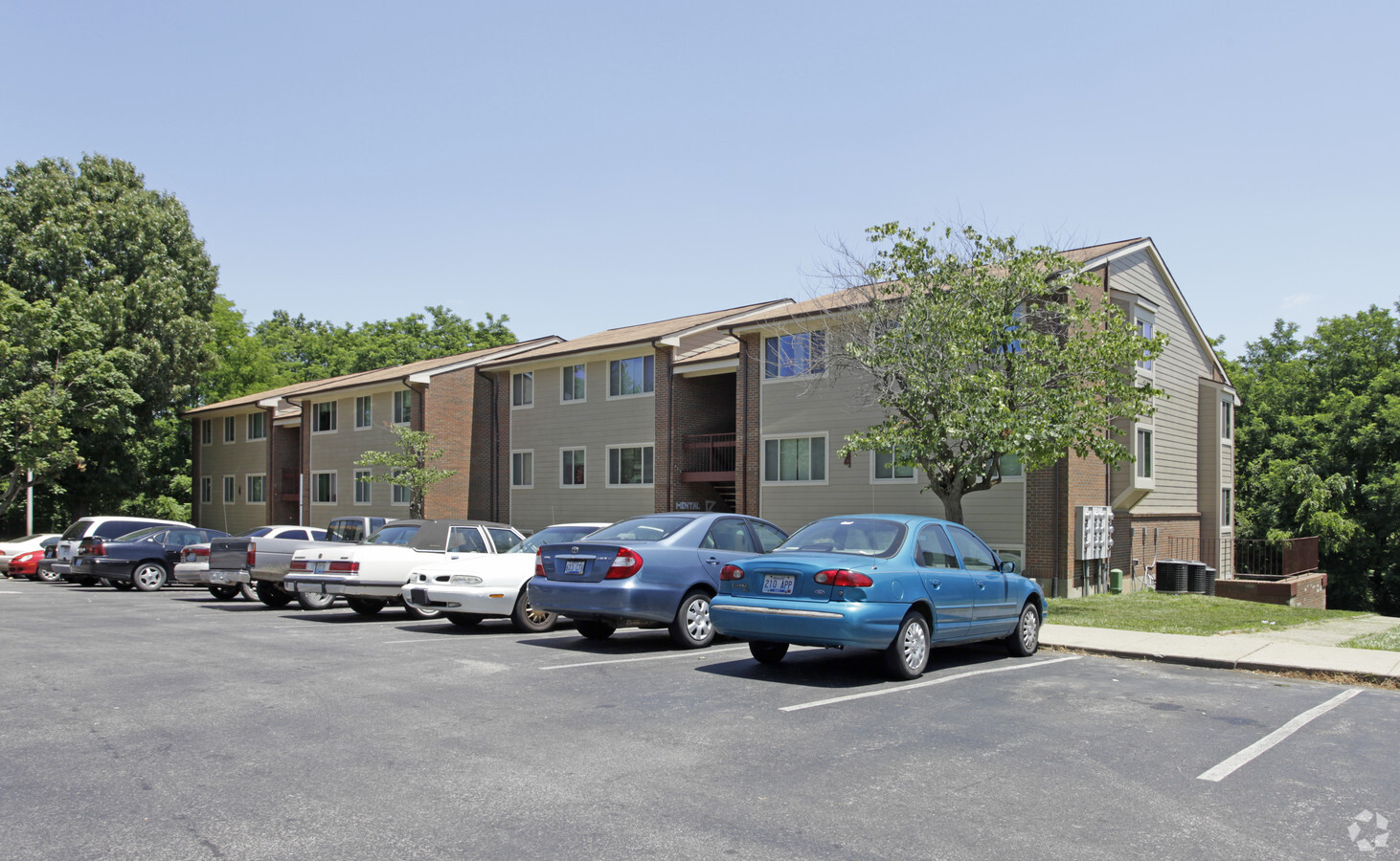 Locust Ridge - Locust Ridge Apartments