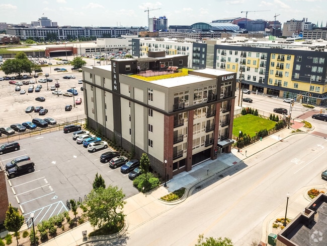 Building Photo - The E'Laan Rental