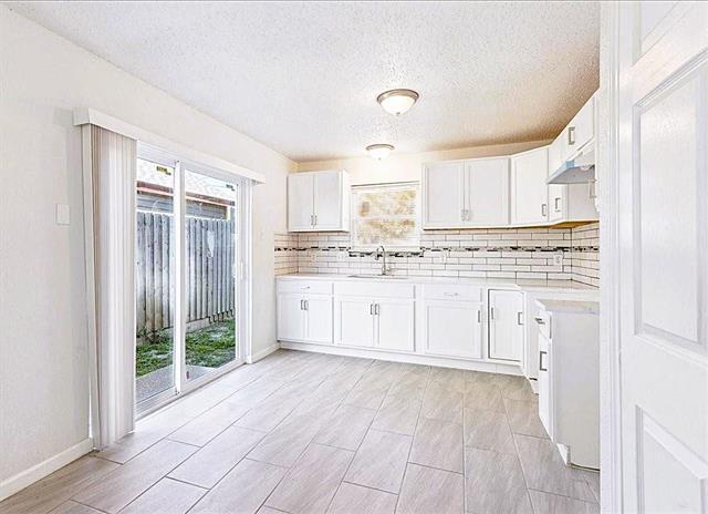 Photo - 10379 Limestone Dr