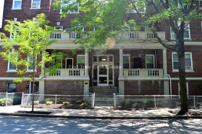 Building Photo - 15 Egremont Rd Unit 5