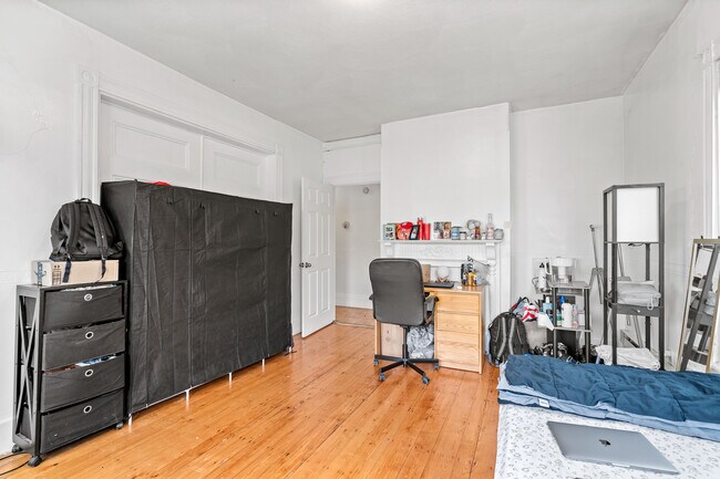 78 Hillside St Unit 3