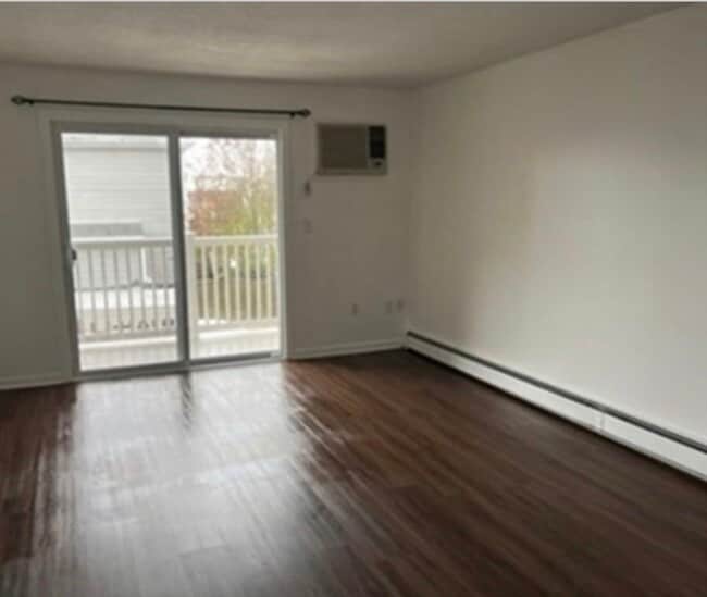 Photo - 12 Cox Ct Unidad 2