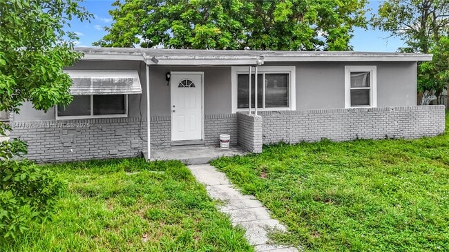 Building Photo - 1423 NW 12th St Rental
