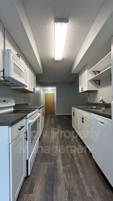 Photo - 3405 Holdrege St Unit 102