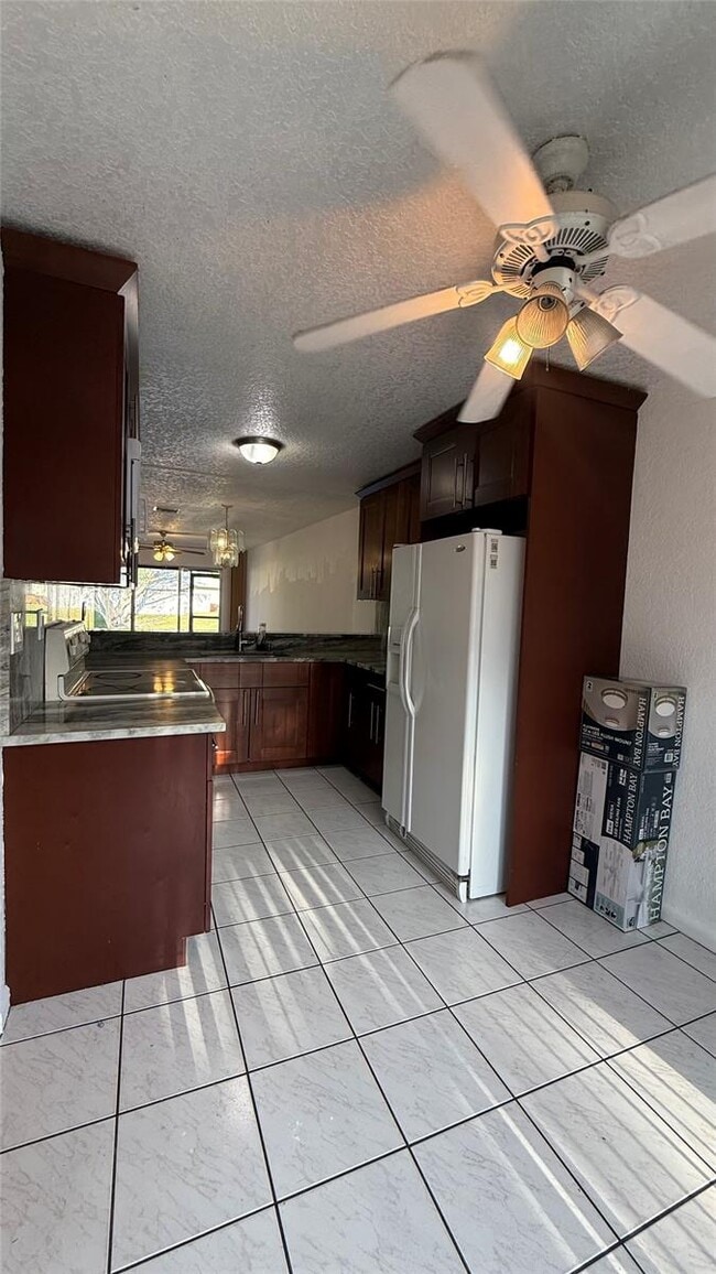 Photo - 873 Crystal Lake Dr