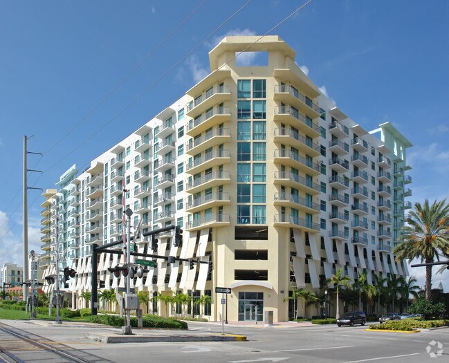 Photo - Hollywood Station