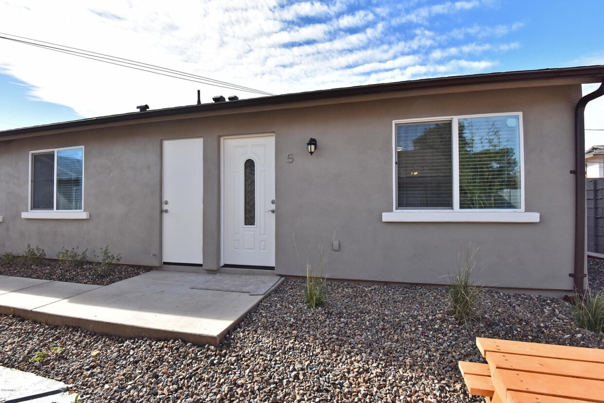 Unit 5 Entrance - 2308 N 28th PL (Phoenix, AZ)