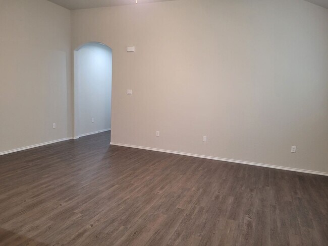 Photo - Luxury Duplex 3/2 in Seguin