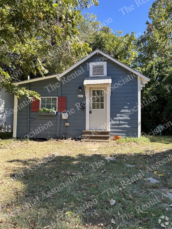Building Photo - 604 Evans St Rental