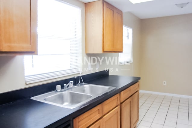 Photo - 6433 Sardina Blvd