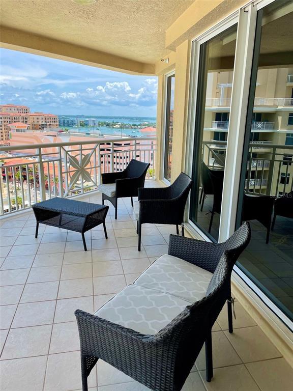 10 Papaya St Unit 1204