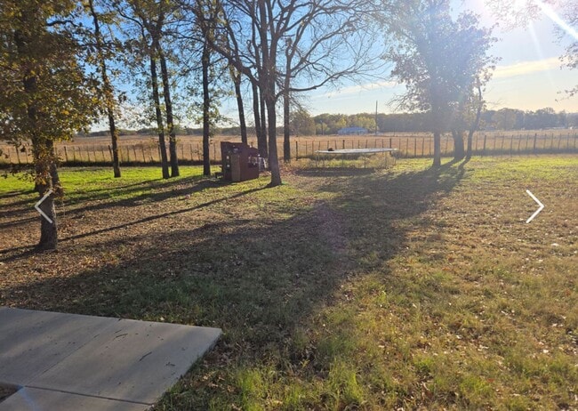 Photo - BROCK ISD / Private country living