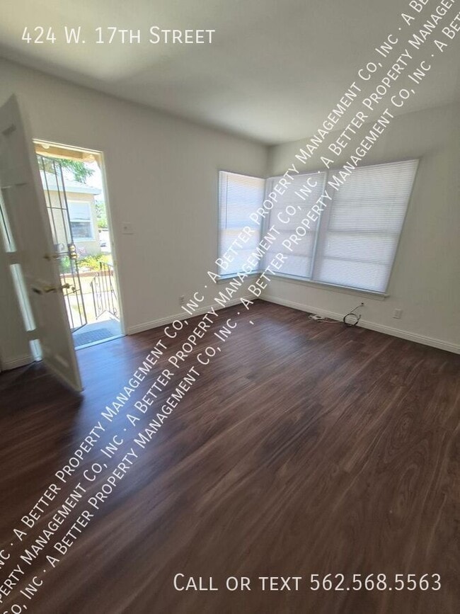 Photo - 424 W 17th St