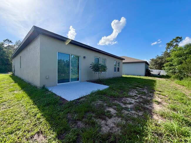 Building Photo - 1136 Roberta Rd