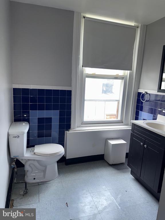 Photo - 2213 W Tioga St Unit 3B
