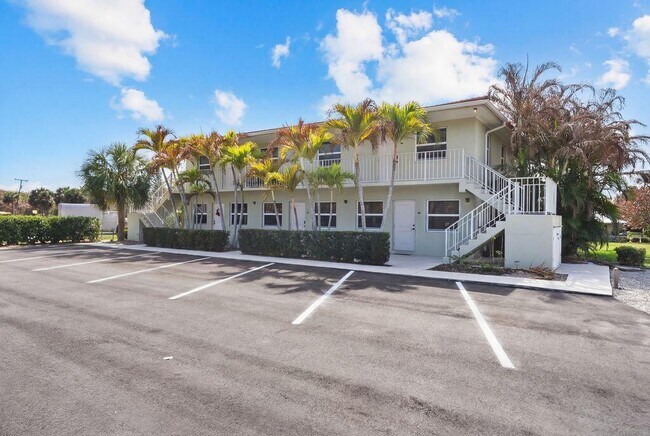 Photo - 2319 Tamarind Dr Unit 102