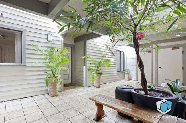 Photo - 3 br, 2 bath House - 1370 Valencia Street,...