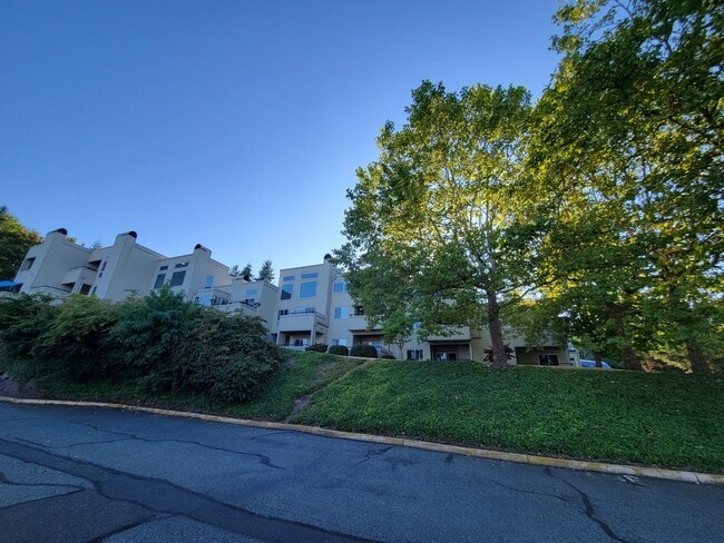 Photo - 7517 Old Redmond Rd