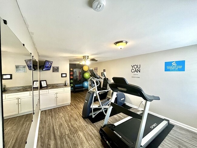 Photo - Lynn Haven Cove Apartments