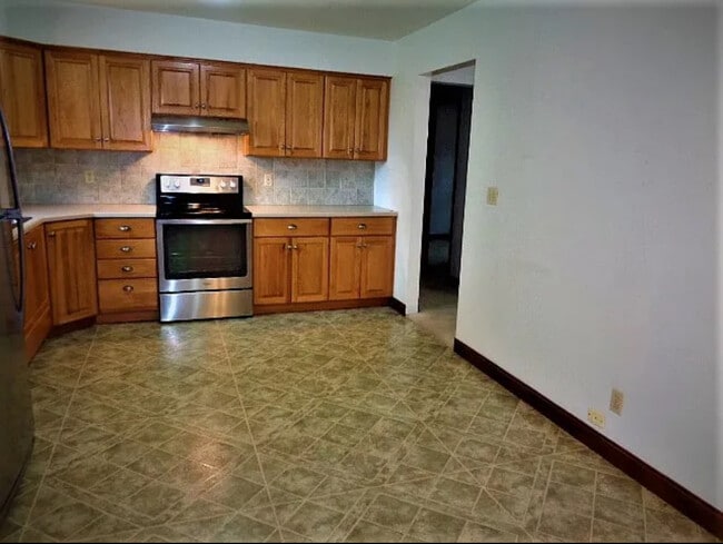 Kitchen to living room